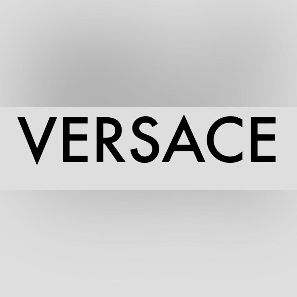 LN DARLING VERSACE MINI SKIRT. PAIR WITH HEELS OR BOOTS. BEAUTIFULLY TAILORED💞 - Picture 8 of 9